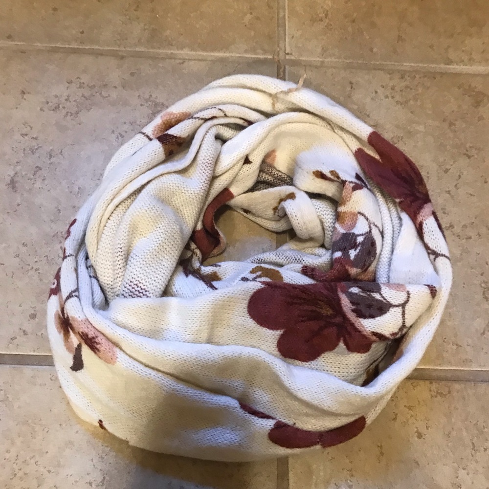 Infinity scarf